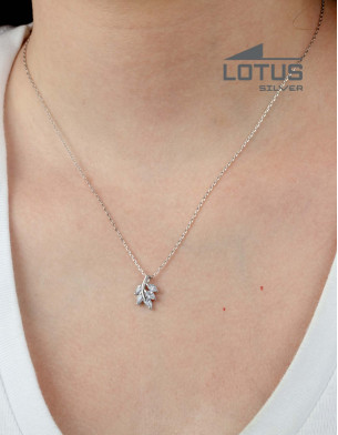 LOTUS Silver Necklace 